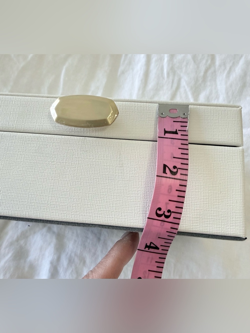 Kendra Scott | White Faux Leather Mirrored Jewelry Box | Gray Velvet Lined - Picture 11 of 11